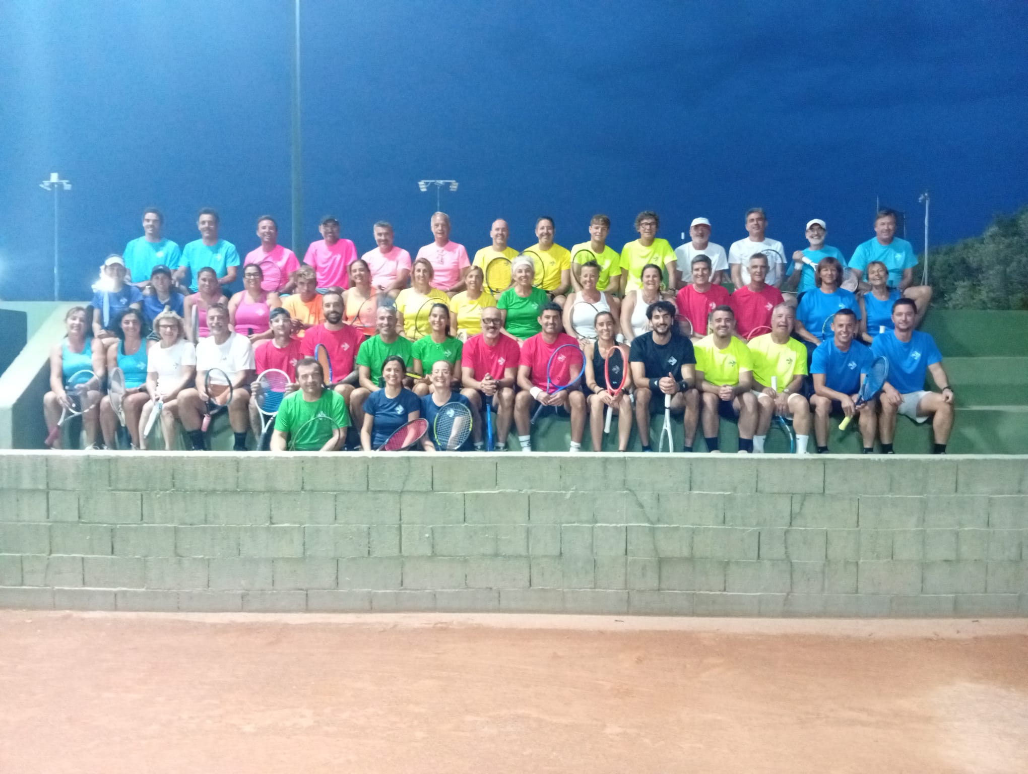 Jugadores y participantes en una competición del club